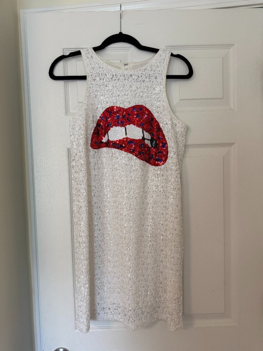 Aidan AIDAN MATTOX Appliqué Sequin Shift Dress Size 8 (Excellent Condition!)